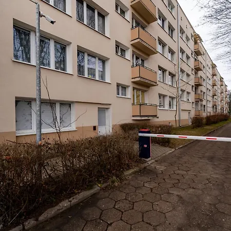 Atlas Arena 2-bedroom By Bookinghost Łódź