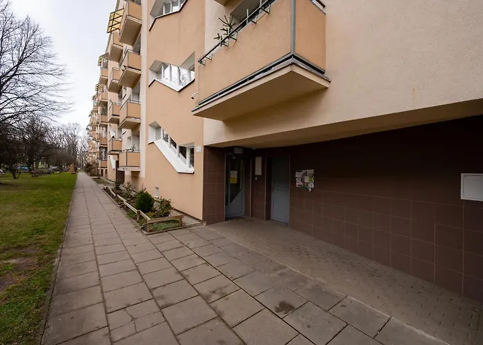 Atlas Arena 2-bedroom By Bookinghost Łódź